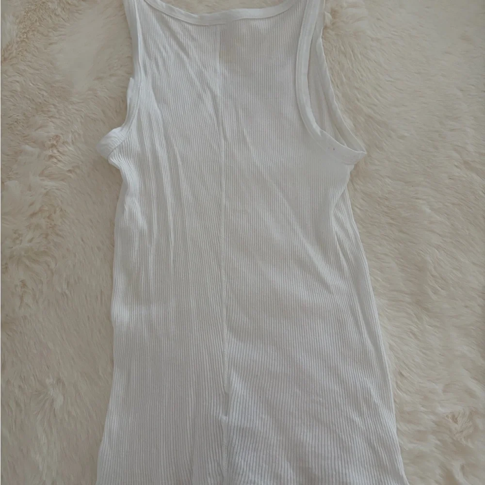 Re/done Ribbed White Tank - Picture 4 of 7